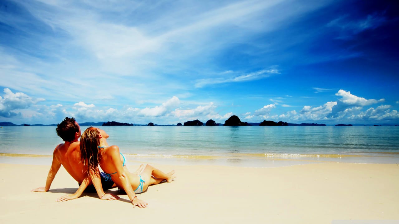 5 Honeymoon Tips for Twenty-Somethings