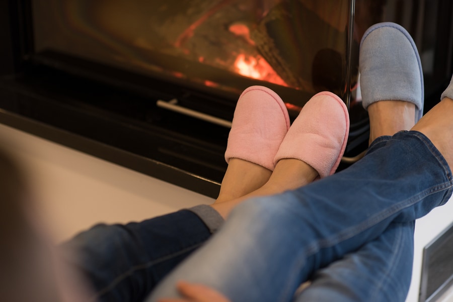 6 Reasons Why Fall Sweater Weather Is the Best for Dating