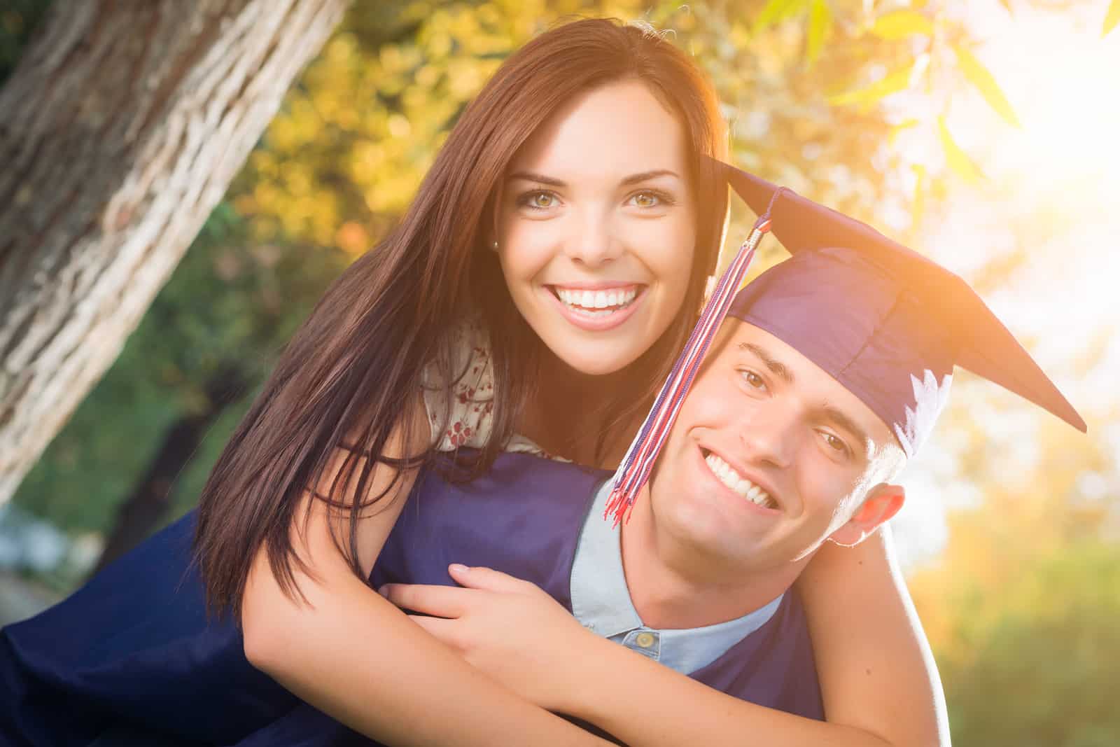 How to Decide if You Should Stay Together (or Break Up) After Graduation
