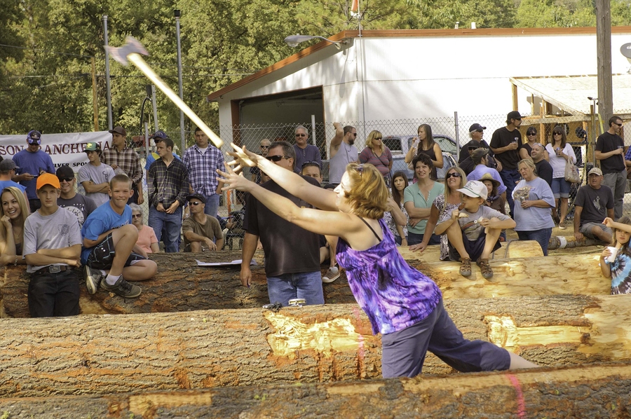 axe throwing